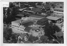 Flugaufnahme Erlenbach ZH Bahnhofstr. 33