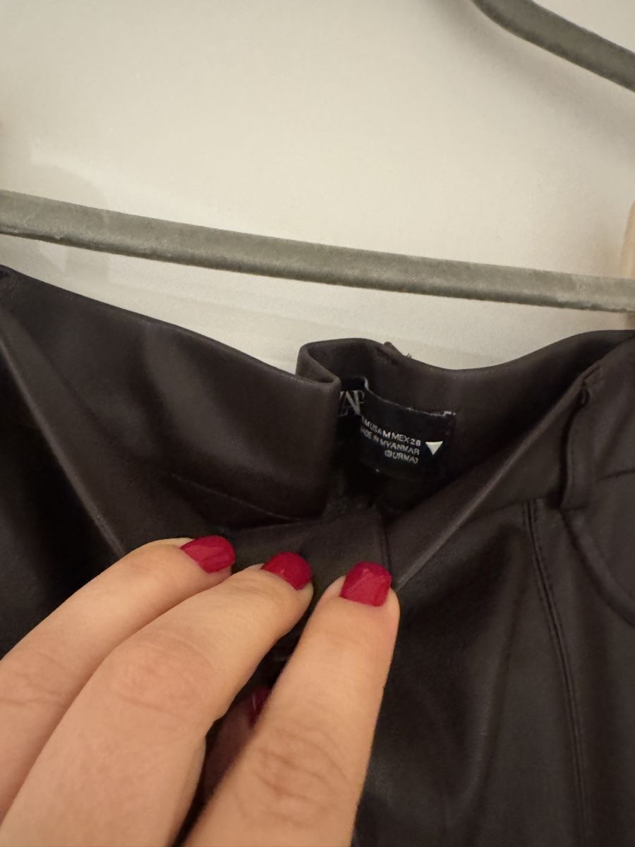 Zara Pantaloni: Dunkelbraune Leder Hose zara M – Nuovo (secondo la descrizione) da Altendorf venduto da Aleksandrasa 3