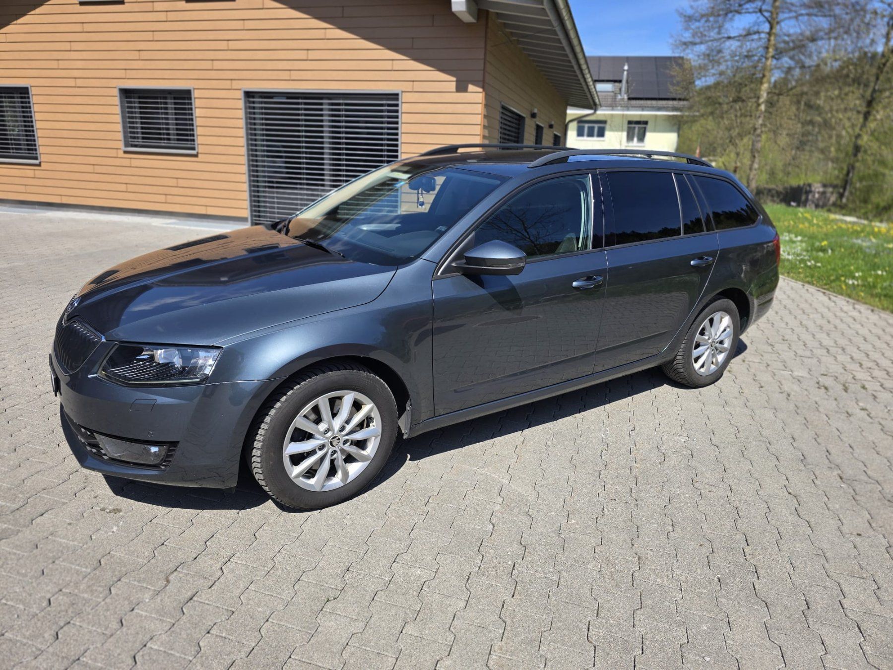 Skoda Autos: Skoda Octavia C 2,0D 4*4 – Gebraucht aus Hofstatt von Stanislav03