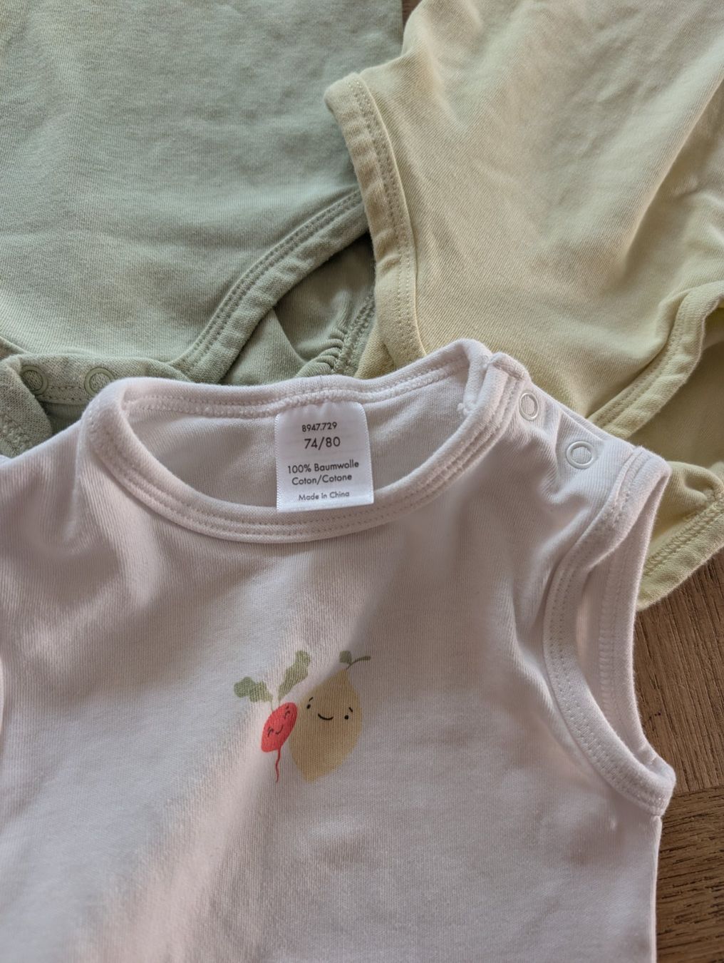 Lotti di vestiti: Kurzarm Bodys Gr. 74/80 – Nuovo (secondo la descrizione) da Dietikon venduto da jan_6bmm 3