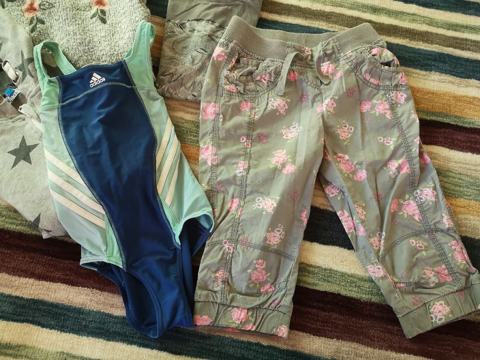 Lotti & Set di vestiti: Kleiderpaket Mädchen Gr 140 – Usato da Vordemwald venduto da Esel04 3