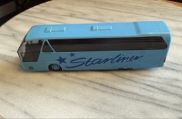 Autobus Neoplan Starliner