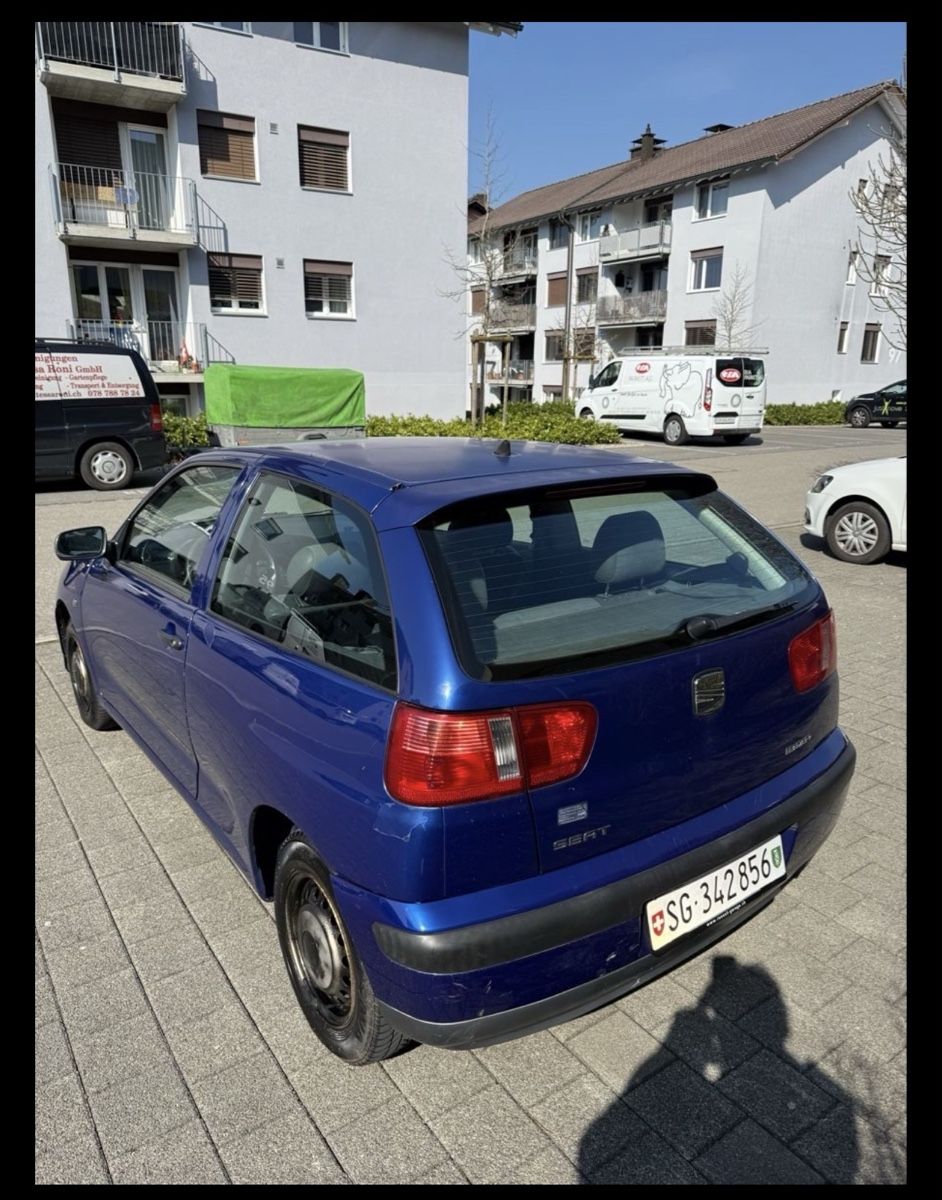 Autos: Seat Ibiza blue good condition – D'occasion à Menziken par gcr_c78d 4