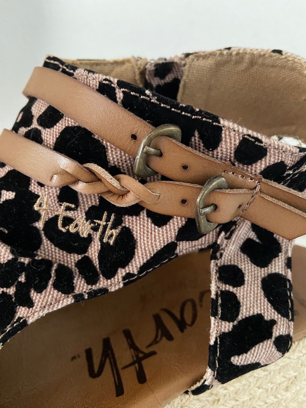 Damenschuhe: Keilabsatz- Schuh – Gebraucht aus Bülach von kittygismo 2