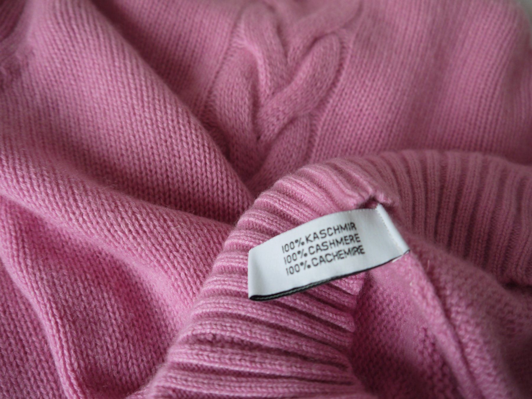 Bongénie Grieder Maglioni & Felpe: BONGENIE GRIEDER Pullover aus 100% Kaschmir – Usato da Hagendorn venduto da Blaf 2