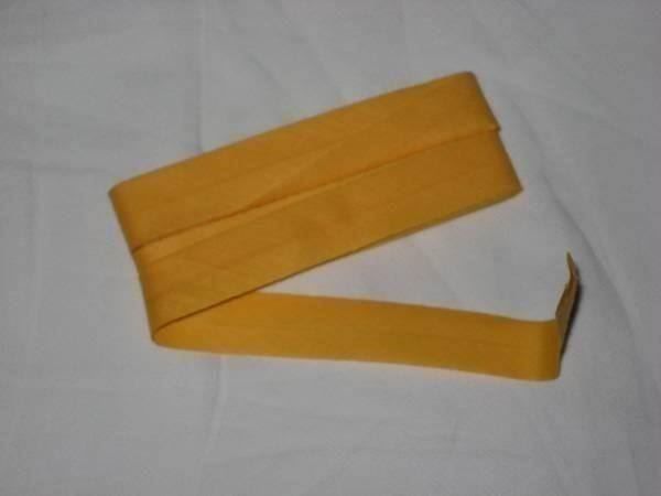Stoffe: Schrägband sonnengelb 2cm/1cm breit – Neu (gemäss Beschreibung) aus Füllinsdorf von Schlupp