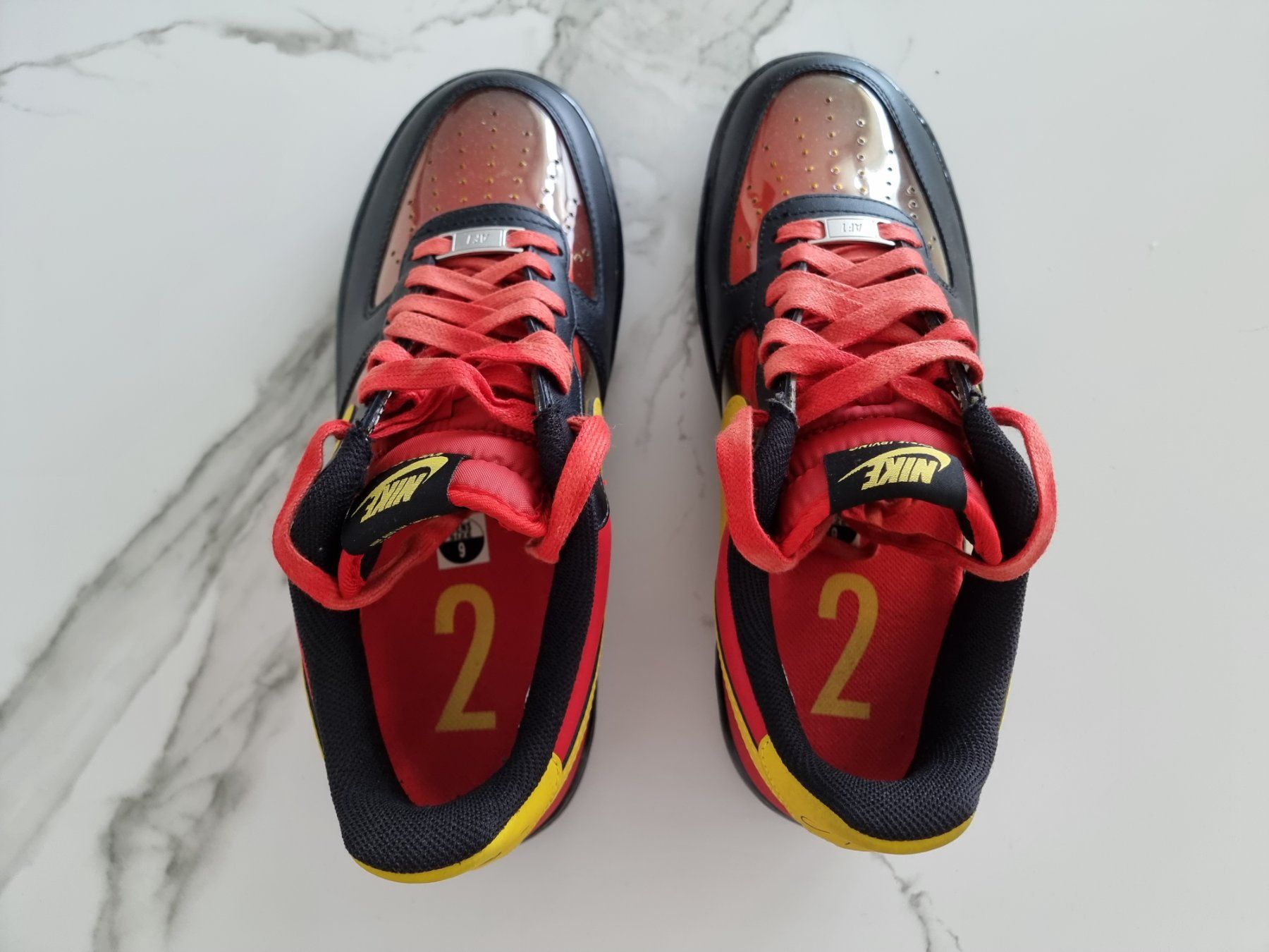 Nike Scarpe da uomo: Nike Air Force 1 Low "Kyrie Irving" (42.5) – Usato da Zürich venduto da TrueTrade 3