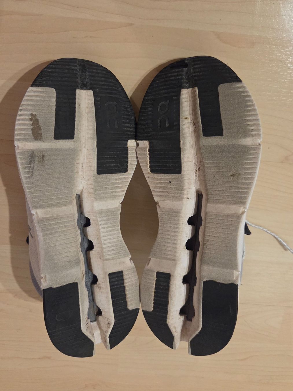 On Damenschuhe: ON-Schuhe "Cloudnova" (Grösse 40.5) – Gebraucht aus Zürich von wile_coyote 5