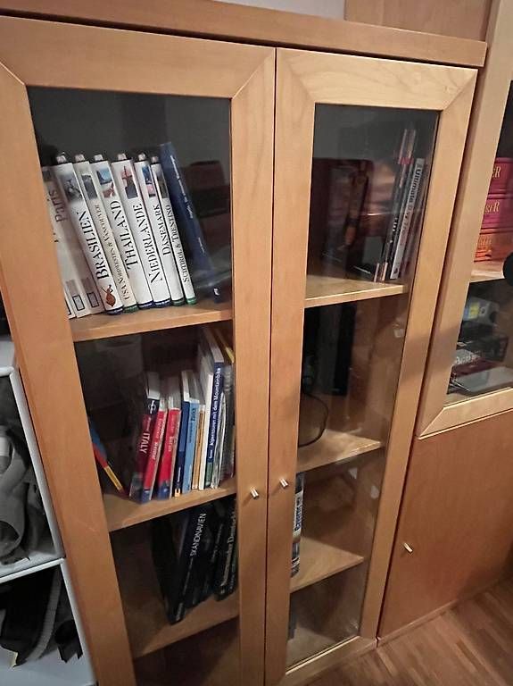 Ikea Scaffali: IKEA BONDE Regalsystem mit Glastüren – Usato da Ennetbürgen venduto da Leibniz 2