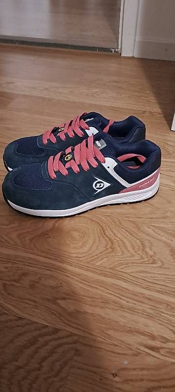 Scarpe da donna: Dunlop Sichereheitsschuhe 39 – Nuovo e nell'imballaggio originale da Zürich venduto da Simonikus