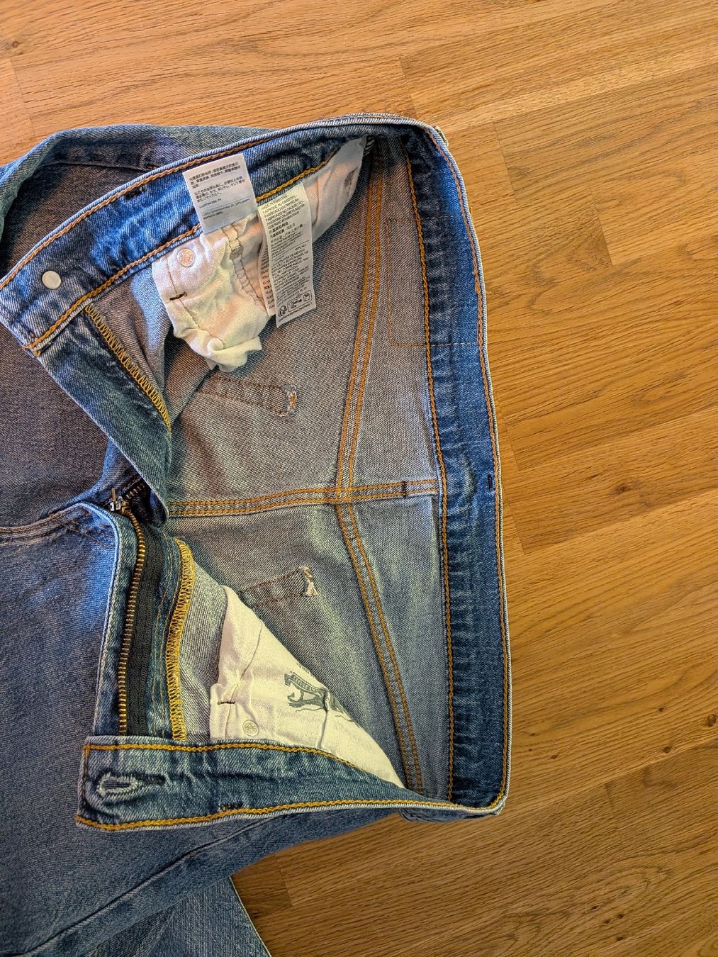 Levi's Jeans: Levis Jeans 515 – Usato da Zürich venduto da Sloba29 2