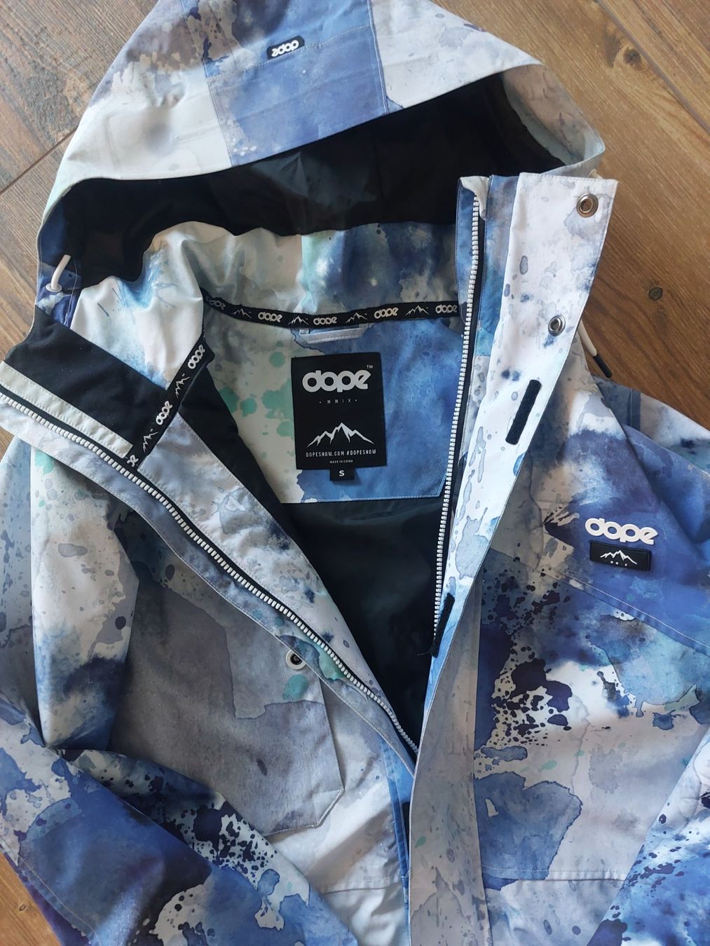 Costumes, combinaisons de sport et fonctionnelles: Snowboardanzug Dope Gr. S – D'occasion à Thierachern par didu27 3