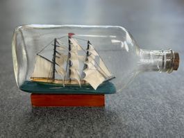 Schiff in Flasche Dekoration Modell handgemacht Segelschiff