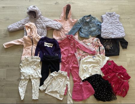 19-tlg. Kleiderpaket Mädchen Gr.104 Herbst/Winter Adidas etc