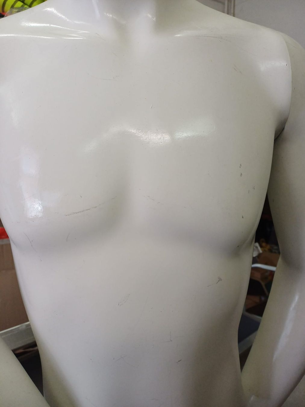 Allestimento di negozi e stand fieristici: Herren-Torso mit Ständer – Usato da Romanshorn venduto da ThurgauTourismus 2