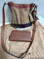 Borsa e portafoglio Burberry 