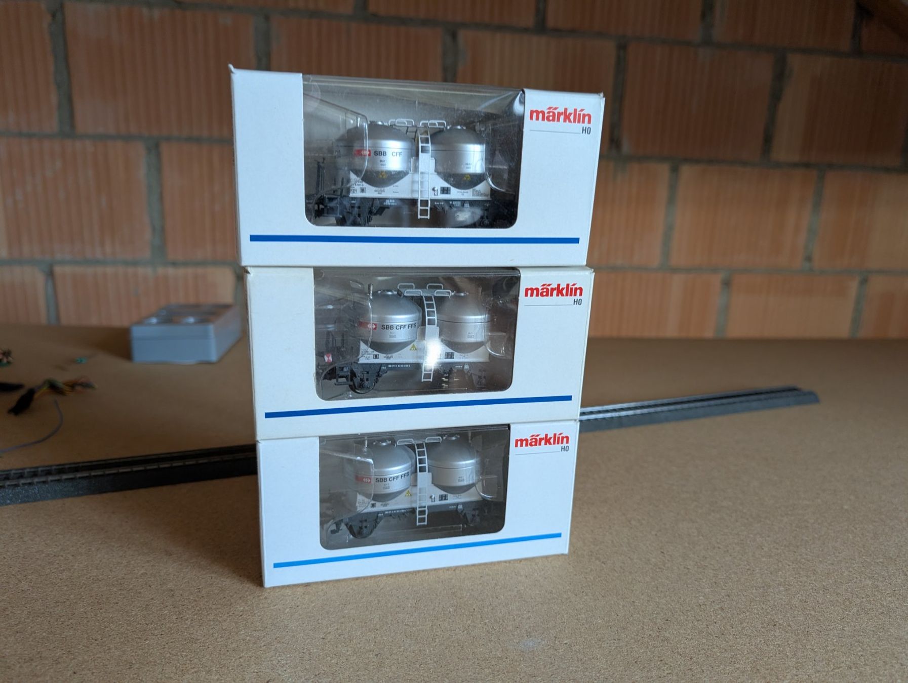 Märklin Modelleisenbahnen: Märklin 3 x 47612 Silowagen SBB – Gebraucht aus Steffisburg von Narzisse 2