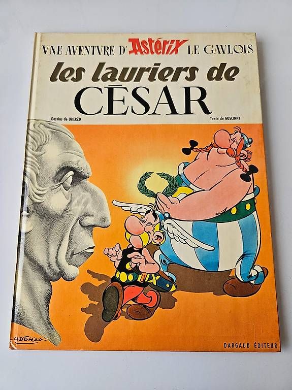 Fumetti: Asterix les lauriers de César – Usato da Genève venduto da show88