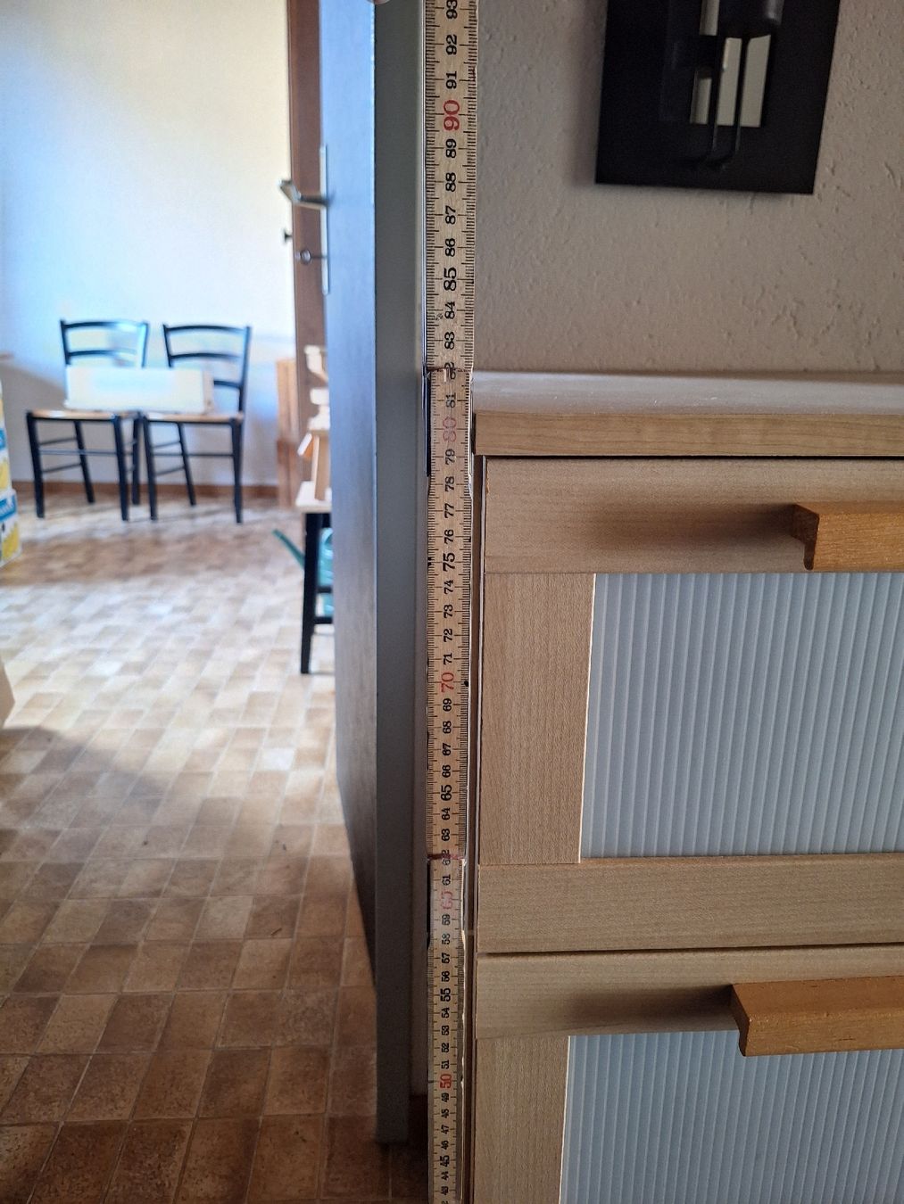 Cassettiere: Kommode mit 3 Schubladen, helles Holz, guter Zustand – Usato da Uettligen venduto da rou_5p7t 3