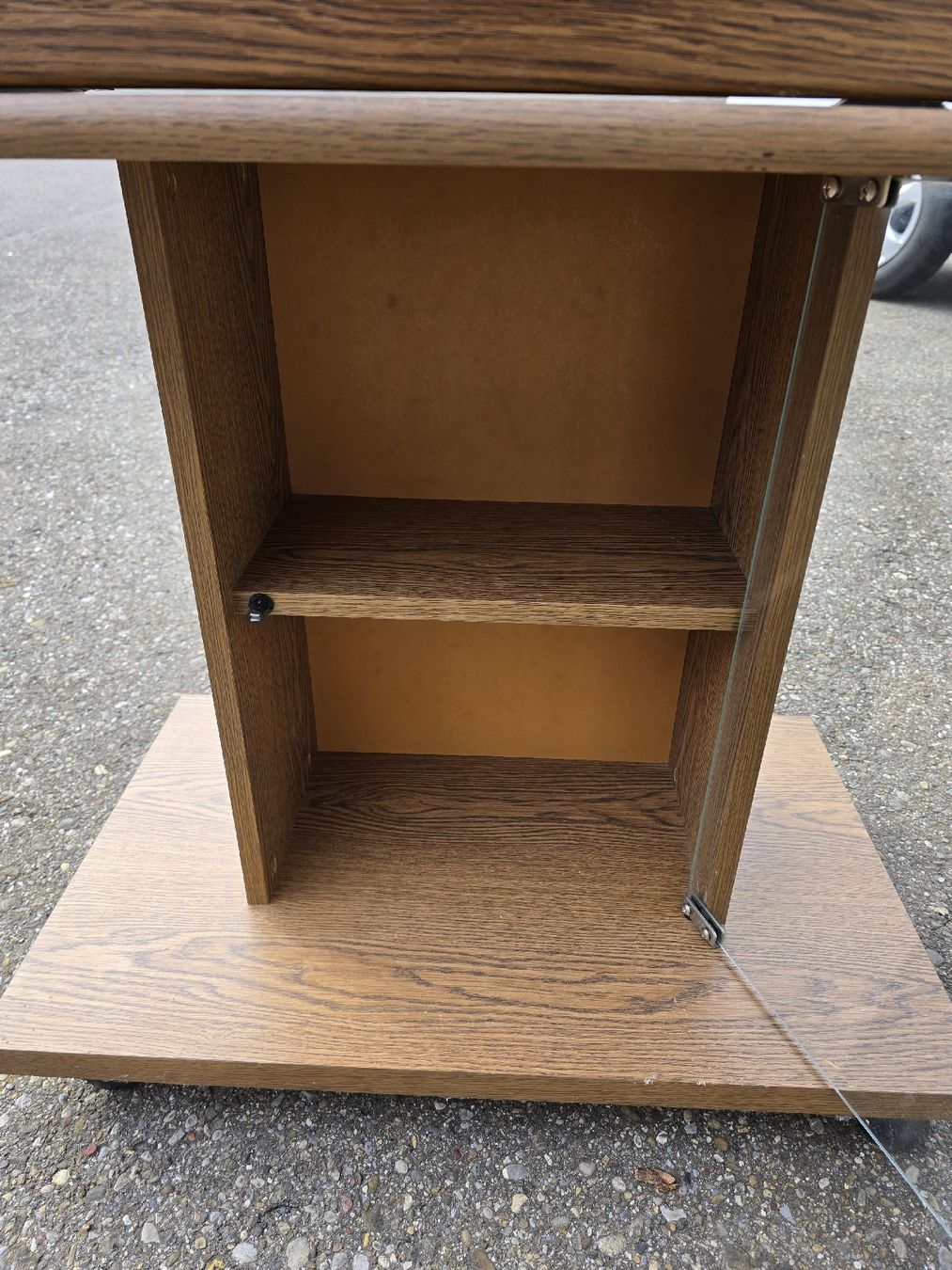Vetrine: Vintage Design Möbel, Holz Tisch mit Glasvitrine, – Usato da Mettlen venduto da elios0888 8