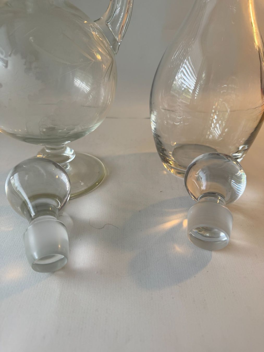Carafes: Zwei Glaskaraffen mit Zapfen – D'occasion à Murten par Bodoni59 1