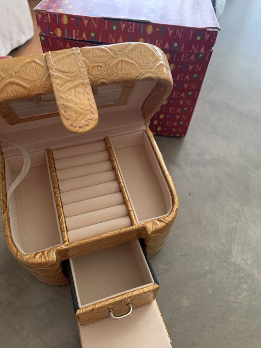 Coffrets à bijoux: ✨ Coffret à bijoux Naj-Oleari – Neuf, avec boîte d’origine – Neuf avec emballage d'origine à Versoix par val_t6jc 5