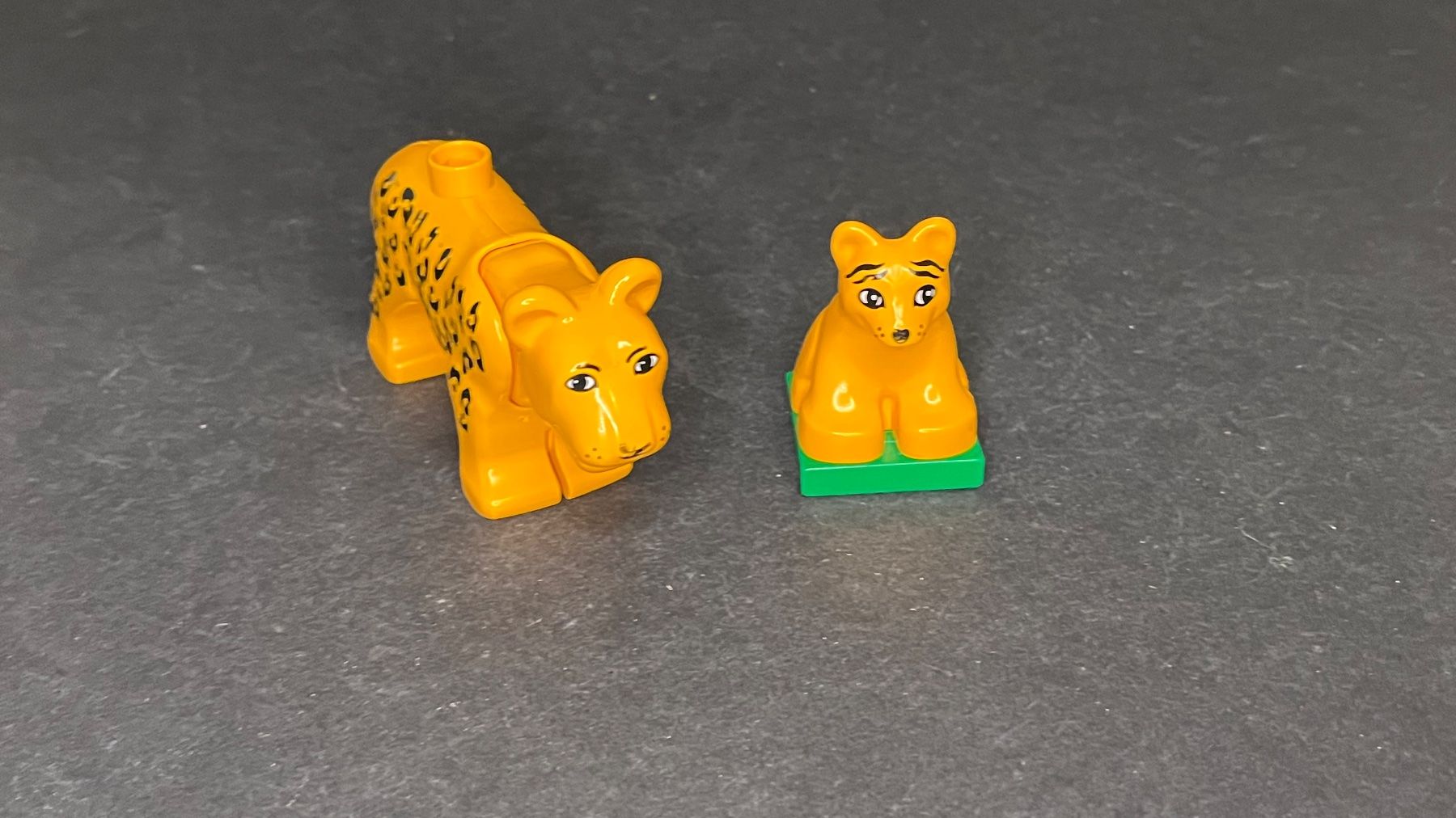 Lego Statuette: LEGO Duplo Leopard Löwe/Tiger mit Babys – Usato da Ennetbaden venduto da teo_yg9s 2