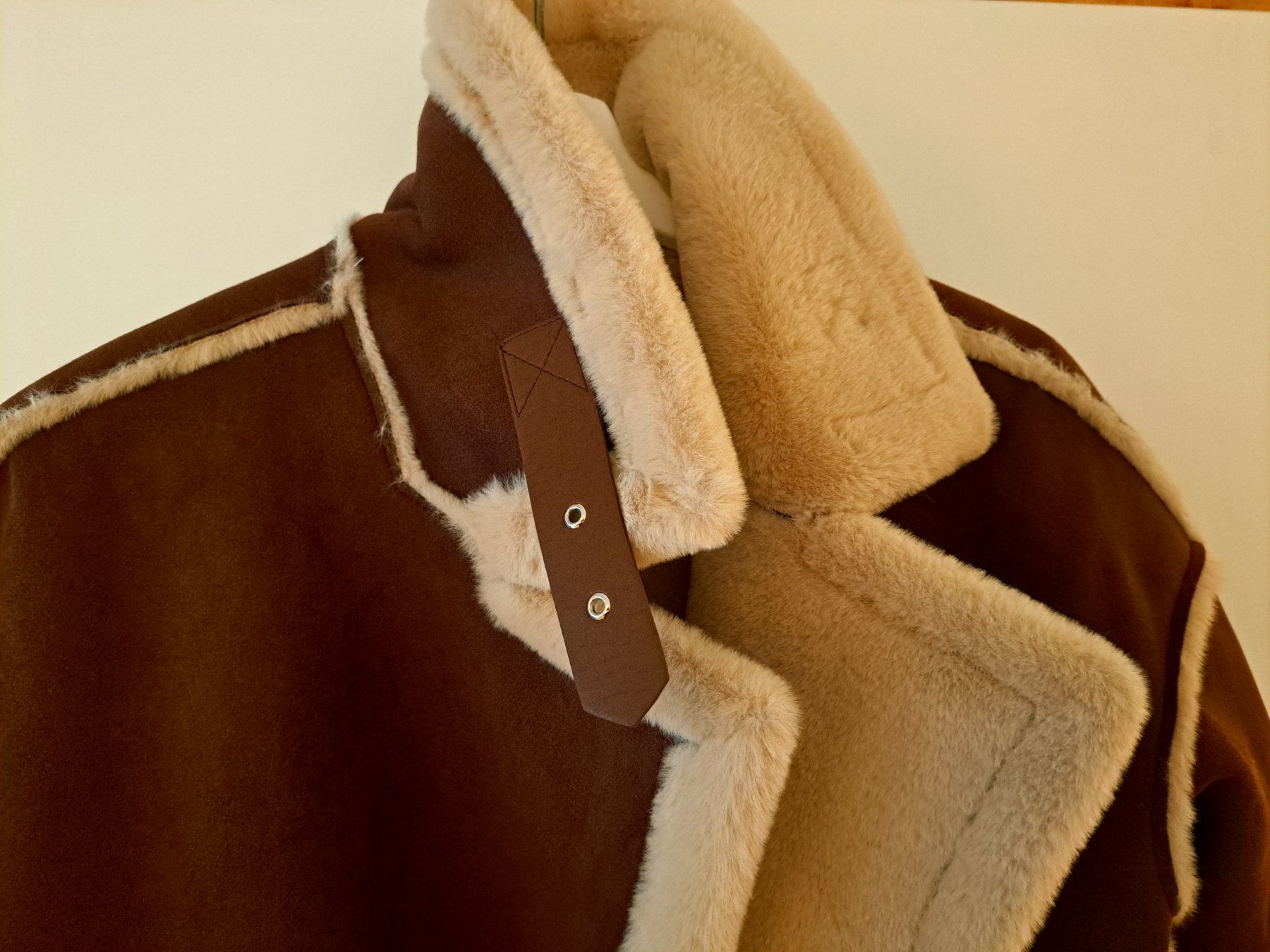 Cappotti: Wintermantel aus Kunstfell Gr. XS – Nuovo e nell'imballaggio originale da Winterthur venduto da Klaudi15 1