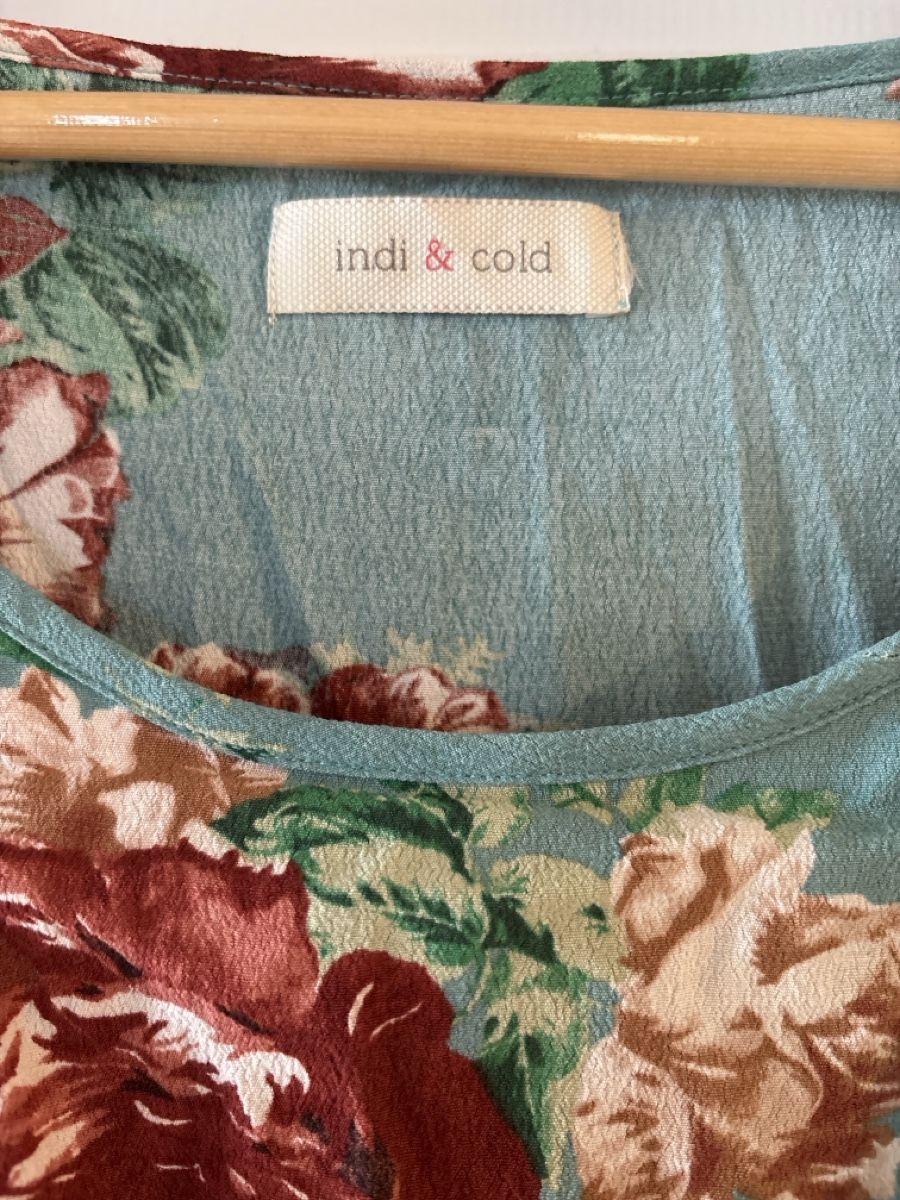 Kleider: INDI&COLD robe S/M – Gebraucht aus Arbaz von nin_zqc6 1