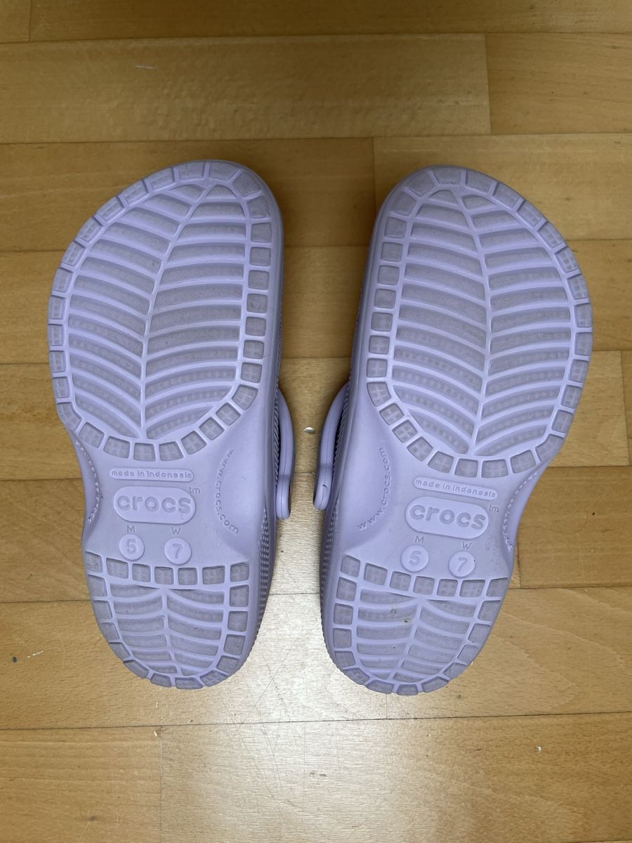 Scarpe da uomo: Crocs Original, M:5, W:7, Lila – Usato da Urdorf venduto da riwoco 1
