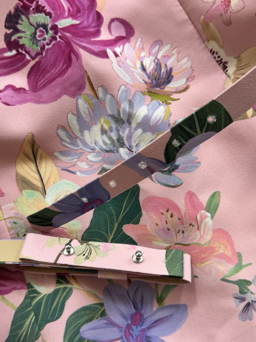 Zara Robes: Corsage Kleid pink Blumenmuster – Neuf avec emballage d'origine à zürich par Bailey17 7