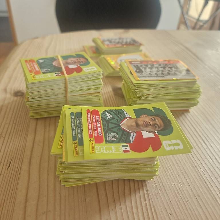 Carte collezionabili: Panini 2026 Tauschen oder 20Rp. pro Bild – Usato da Rümlang venduto da kar_6nzq 1