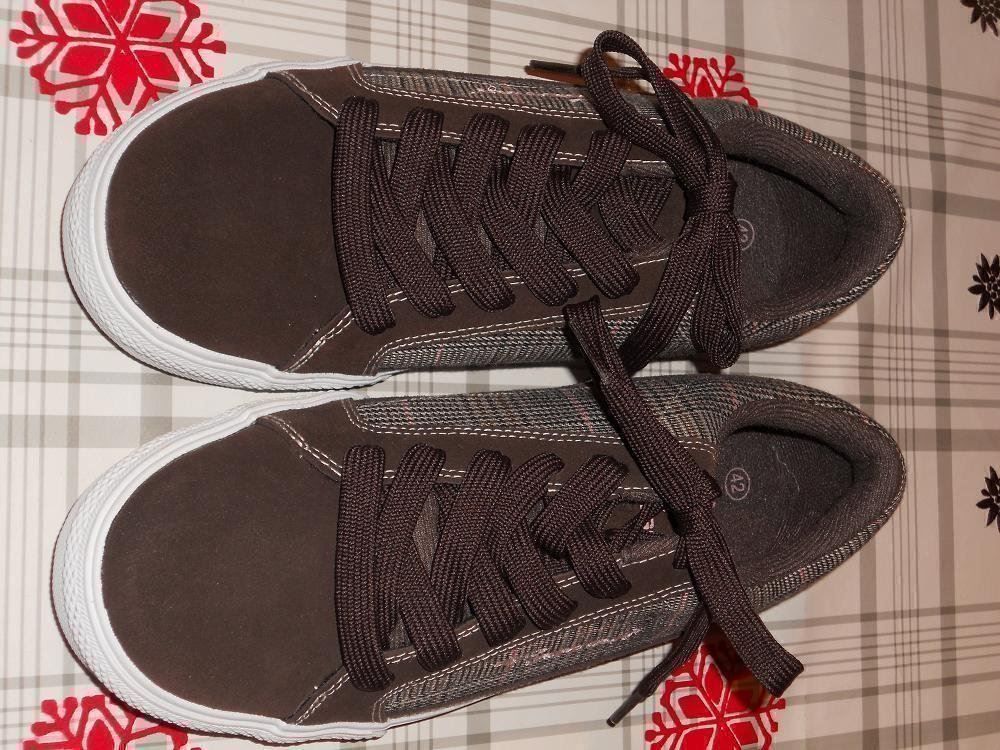 Herrenschuhe: Neu: BigStar Schnürschuhe - braun gemustert - Gr. 42 – Neu (gemäss Beschreibung) aus Uznach von Laeuffer
