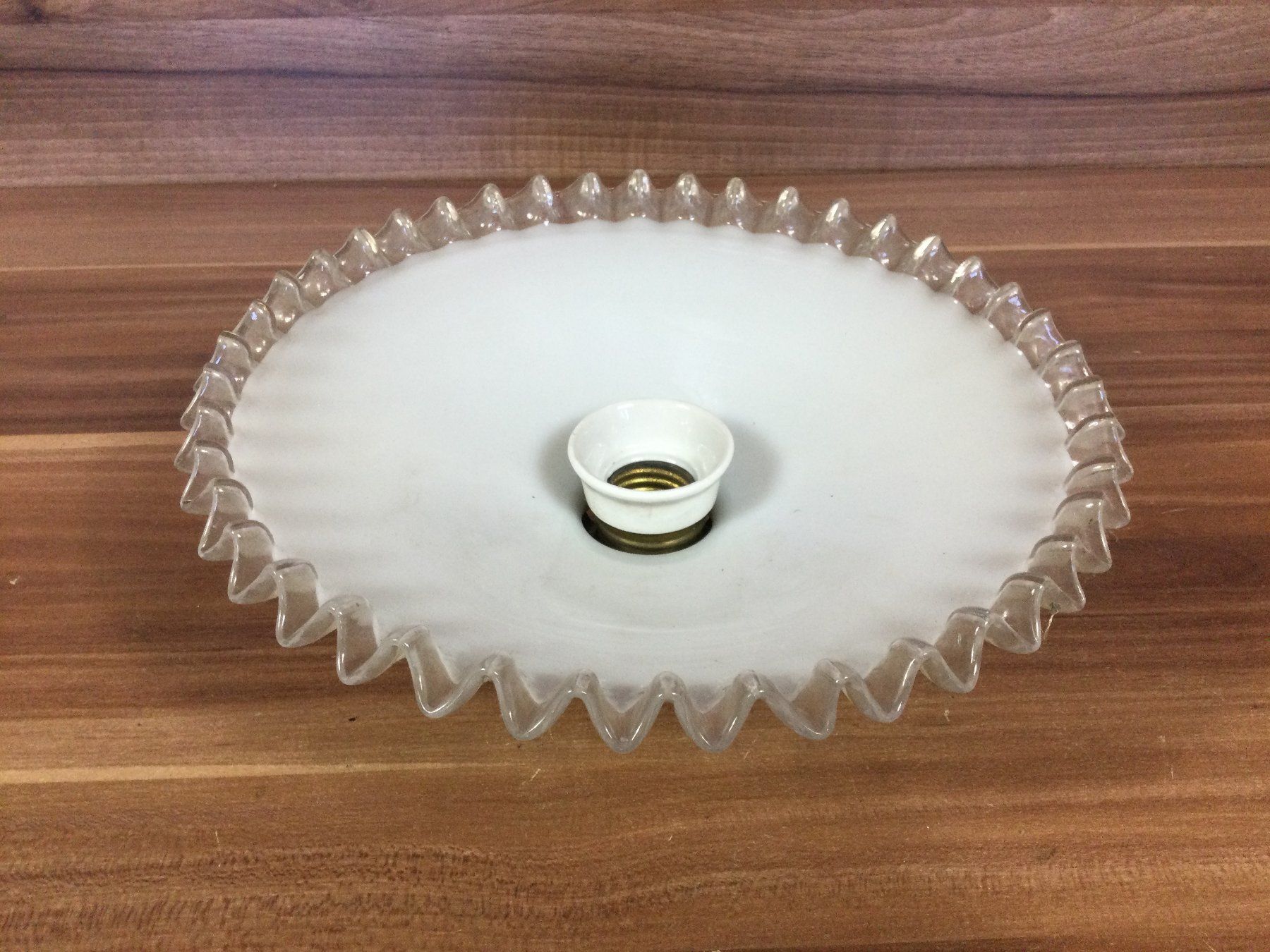 Lampadari & plafoniere: Antike Deckenlampe mit schönem Glas – Usato da Wangen SZ venduto da kuriosum12 6