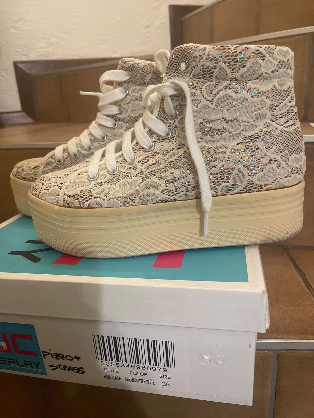 Scarpe da donna: Jeffrey Campbell con strass – Usato da Rancate venduto da Waly__ 1