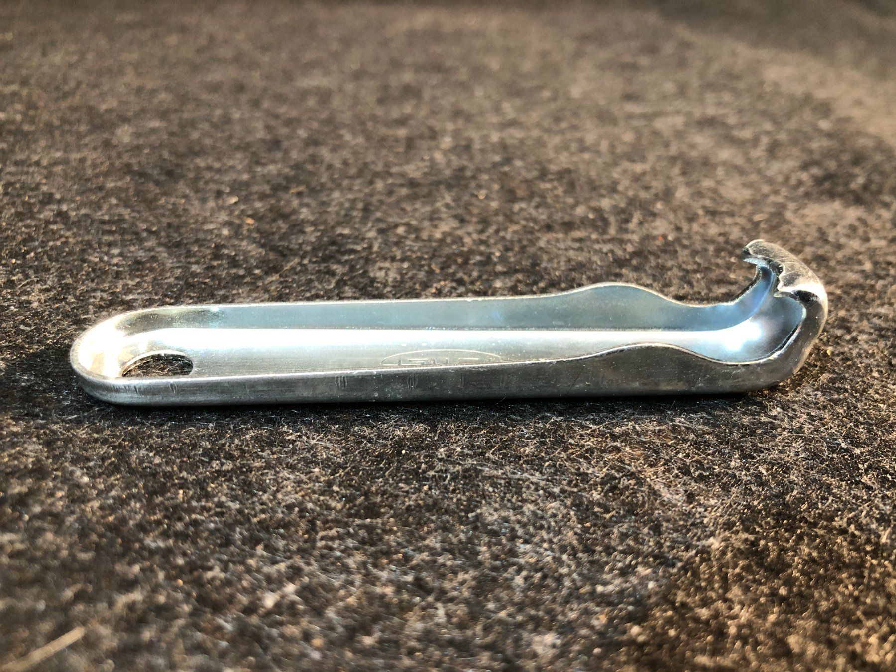 Flaschenöffner & -verschlüsse: Vintage décapsuleur EPTINGER. – Gebraucht aus Saignelégier von Dubois_Vintage 3