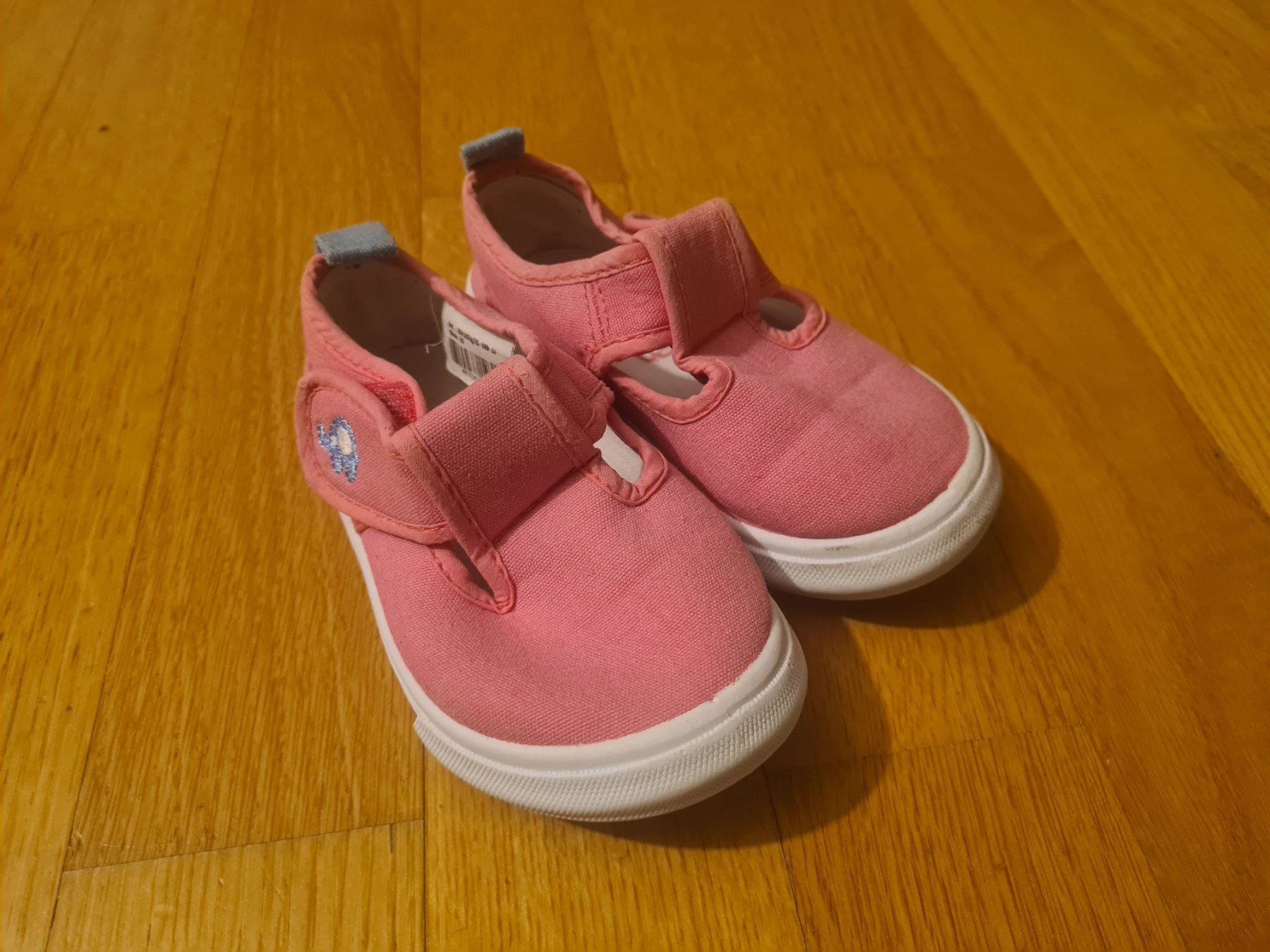 Scarpe per ragazze: Hausschuhe Gr 23 – Usato da Zumikon venduto da daryona