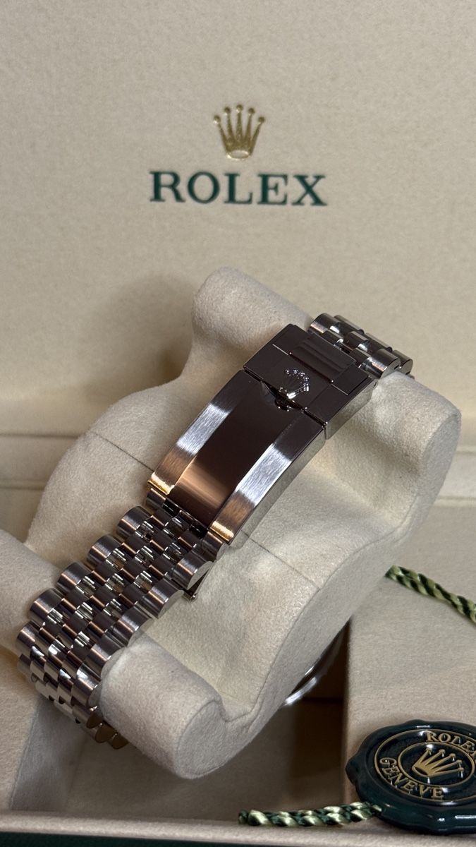 Rolex Orologi: Rolex GMT Master II Bruce Wayne 2026 – Nuovo e nell'imballaggio originale da Abtwil SG venduto da TIMECOLLECTOR 2