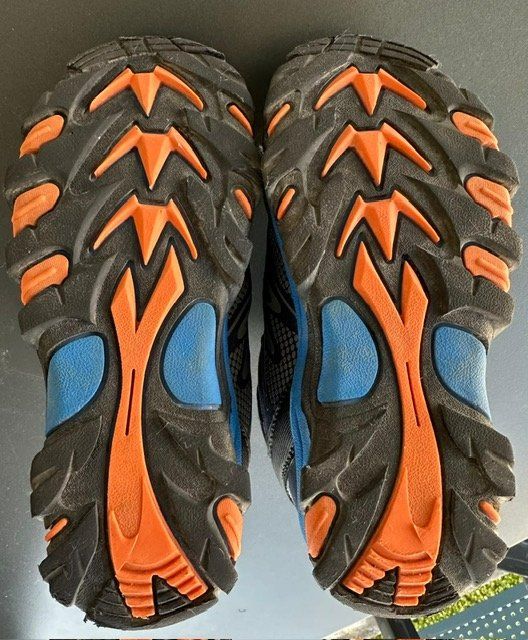 Hi-Tec Chaussures garçon: Wanderschuhe der Marke Hi-Tec , Grösse 32 – D'occasion à Eschenbach SG par Grummelzwerg 1