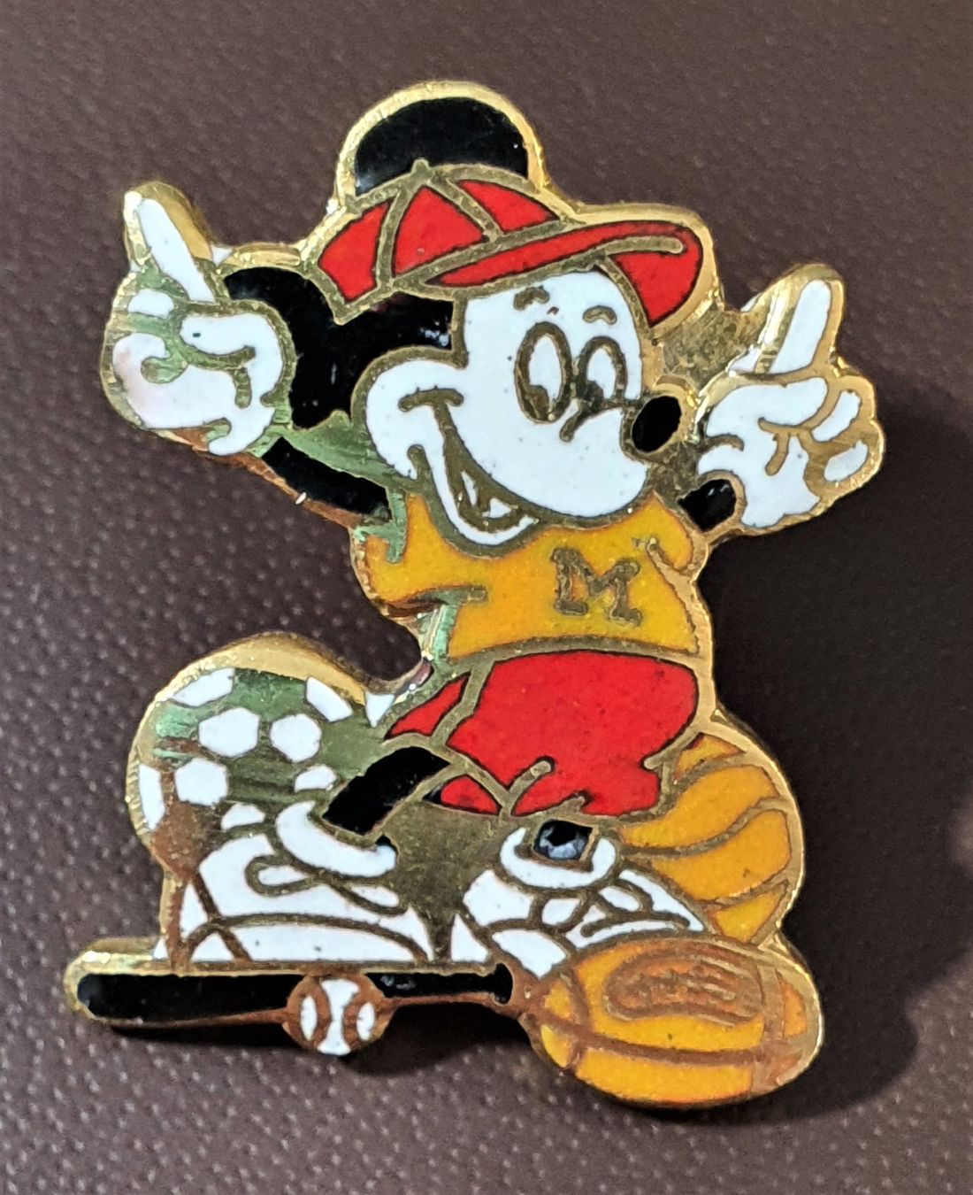 Disney Placchette & Badge: Q583 - Pin Walt Disney - Mickey Mouse – Usato da Reinach BL venduto da Boston-Verkauf