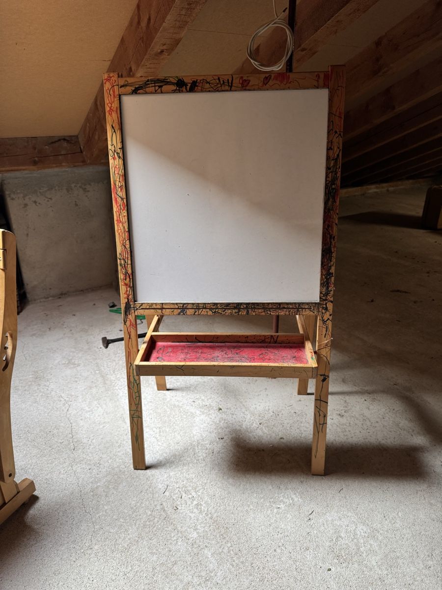 Ikea Lavagne: Doppelseitige Kindertafel, Schwarztafel/Whiteboard – Usato da Le Sentier venduto da flo_dcg6 3
