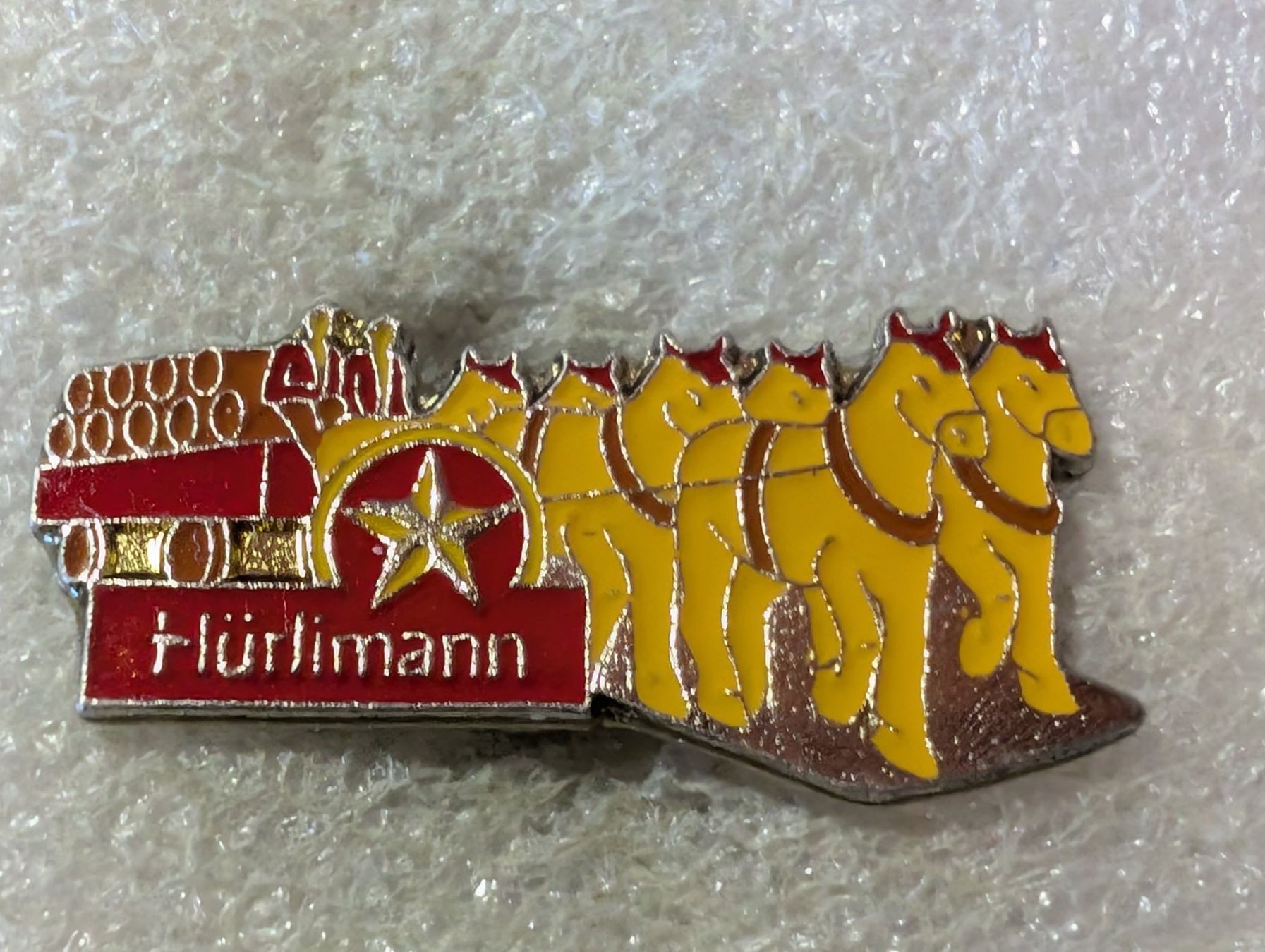 Placchette & Badge: Ansteckpin 18: Hürrlimann – Usato da Oppligen venduto da Pin-Fall-Shop