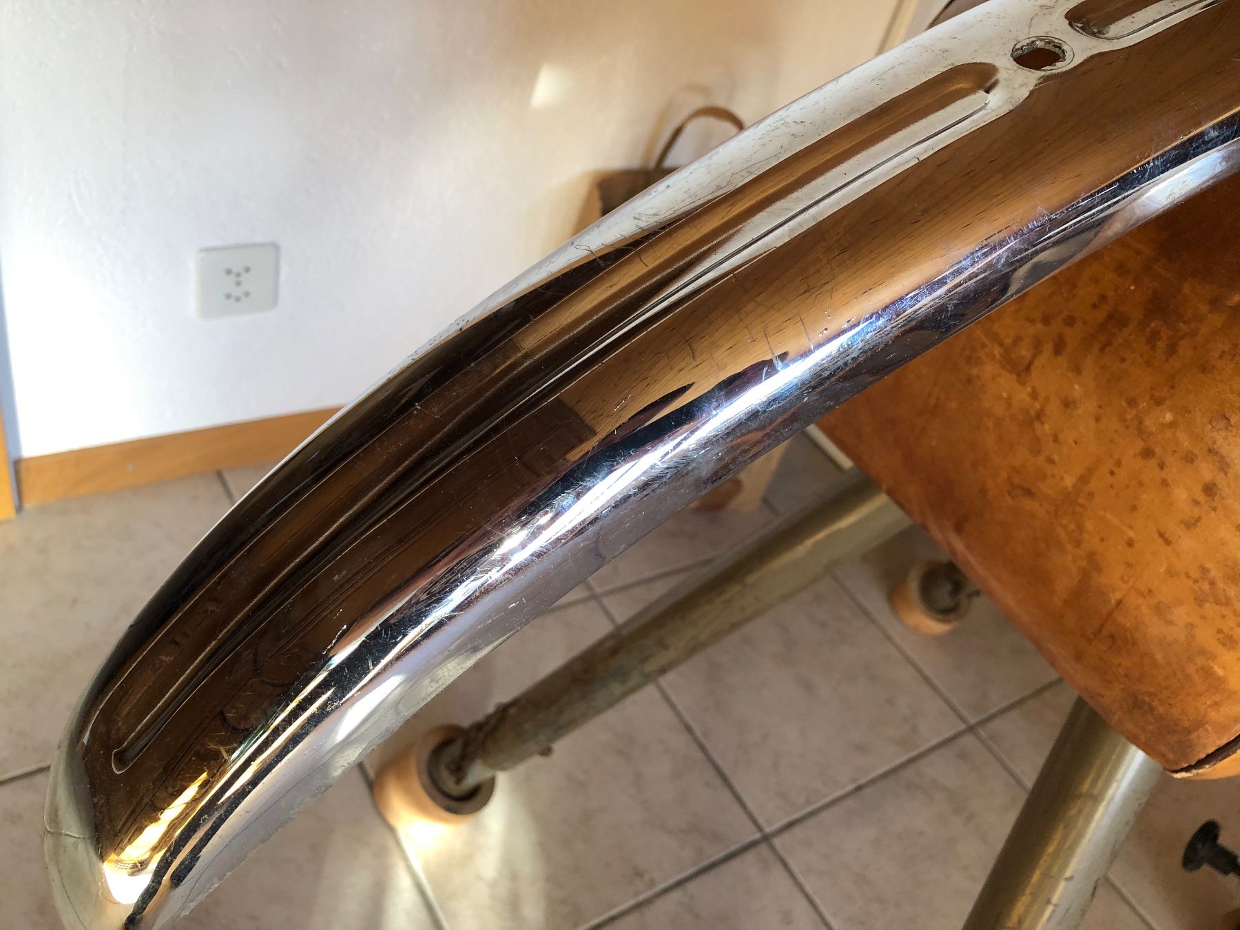 VW Tutti pezzi di ricambio auto: VW Käfer Brezel Stossstange 1949 - 1952 – Usato da Escholzmatt venduto da aircooledparts 2
