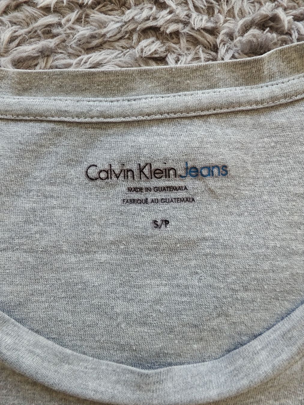 Calvin Klein T-Shirts: Calvin Klein T Shirt – Gebraucht aus Pieterlen von Saemelili 2