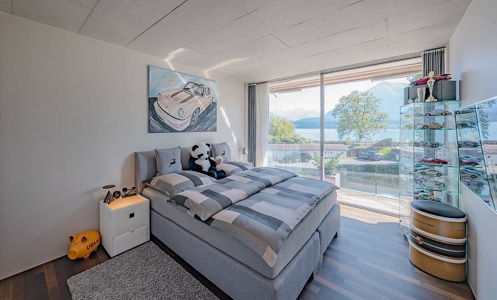 Letti: Boxspringbett mit Nachttischchen beleuchtet – Usato da Oberhofen Thun'see venduto da porsche64