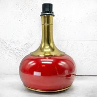 Magnifique lampe en métal émaillé rouge et laiton doré