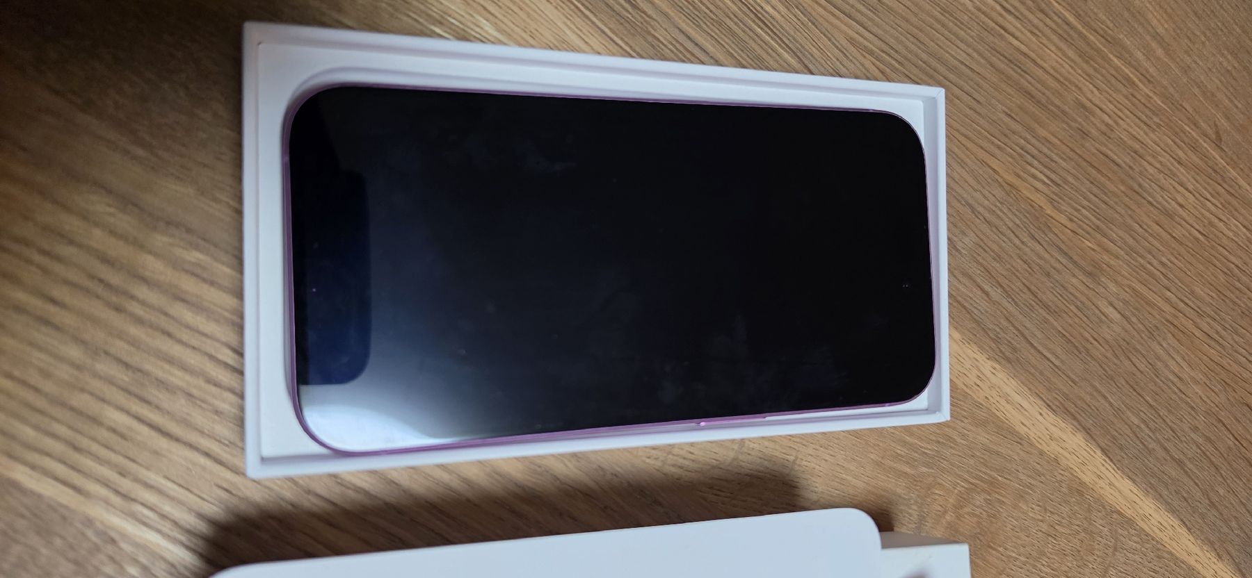 Apple Telefoni cellulari / Smartphones: Apple iPhone 16pink Farbe neuwertig mit Hülle – Nuovo (secondo la descrizione) da Bütschwil venduto da Nikolla81 2