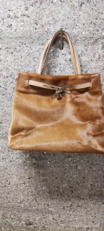 Neue Edle Handtasche mit Fell-Applikation von Lanzetti Italy