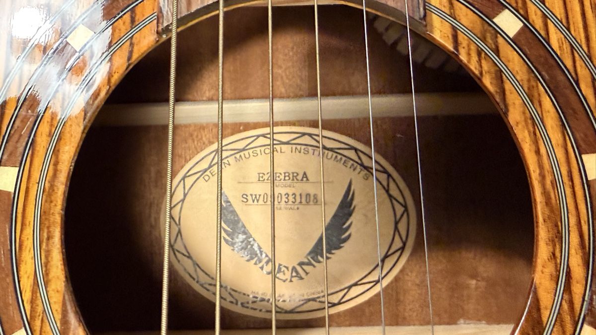 Strumenti musicali: Gitarre – Nuovo (secondo la descrizione) da Leutwil venduto da vik_m7dd 6