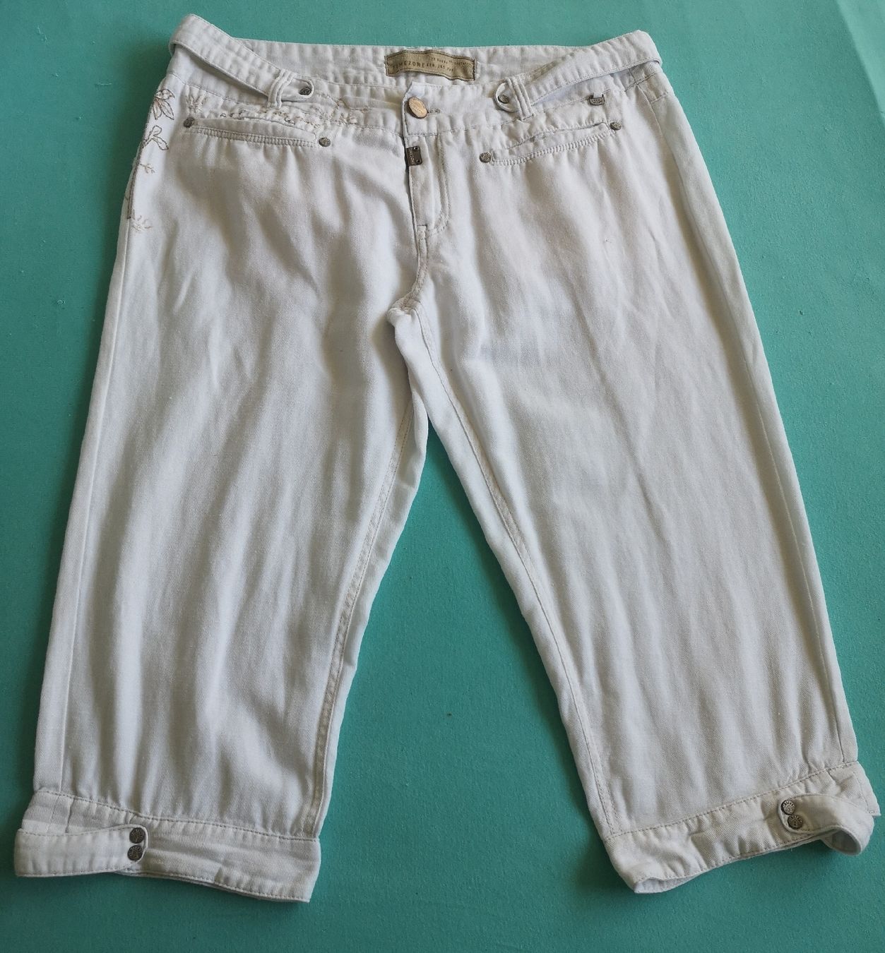 Jeans: 3/4 Jeans Gr. 31 - Timezone - Spendenaktion – Nuovo (secondo la descrizione) da Unterkulm venduto da Beljasch 1